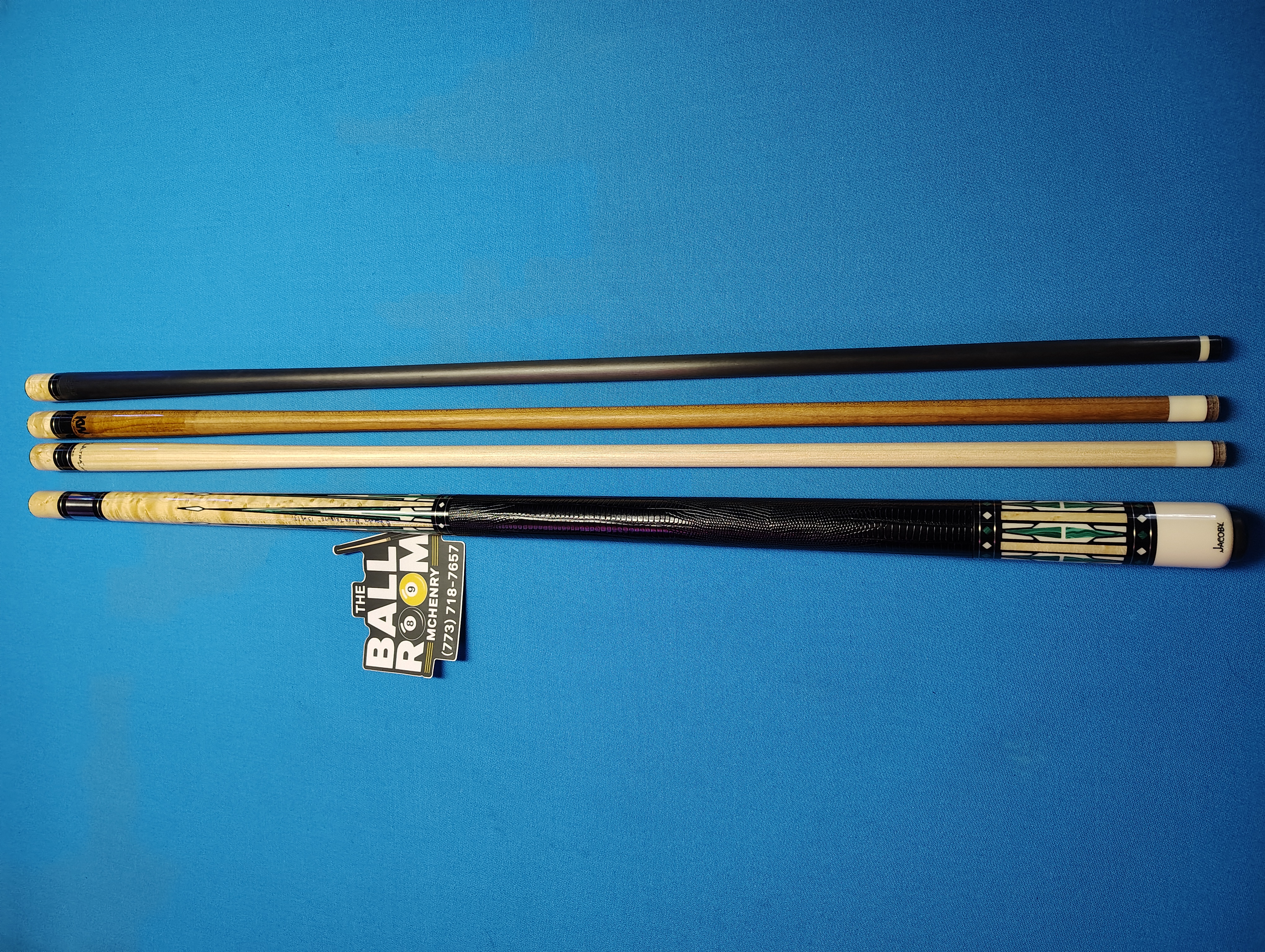 Nova 97-12 T Tribute Cue - The BallRoom McHenry Exclusive - 12 of 13 thumbnail 2